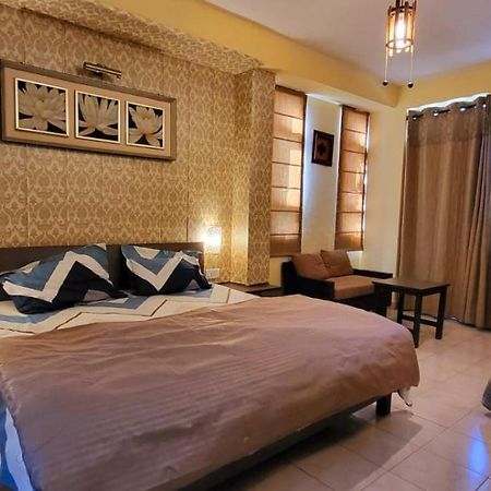 Hotel The Club Nine Mukteshwar Buitenkant foto