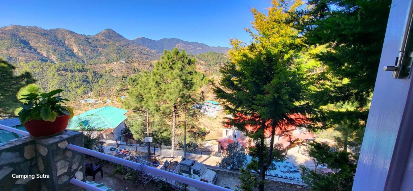 Hotel The Club Nine Mukteshwar Buitenkant foto