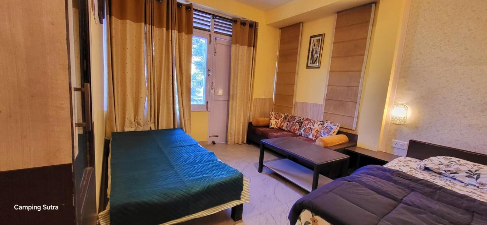 Hotel The Club Nine Mukteshwar Buitenkant foto