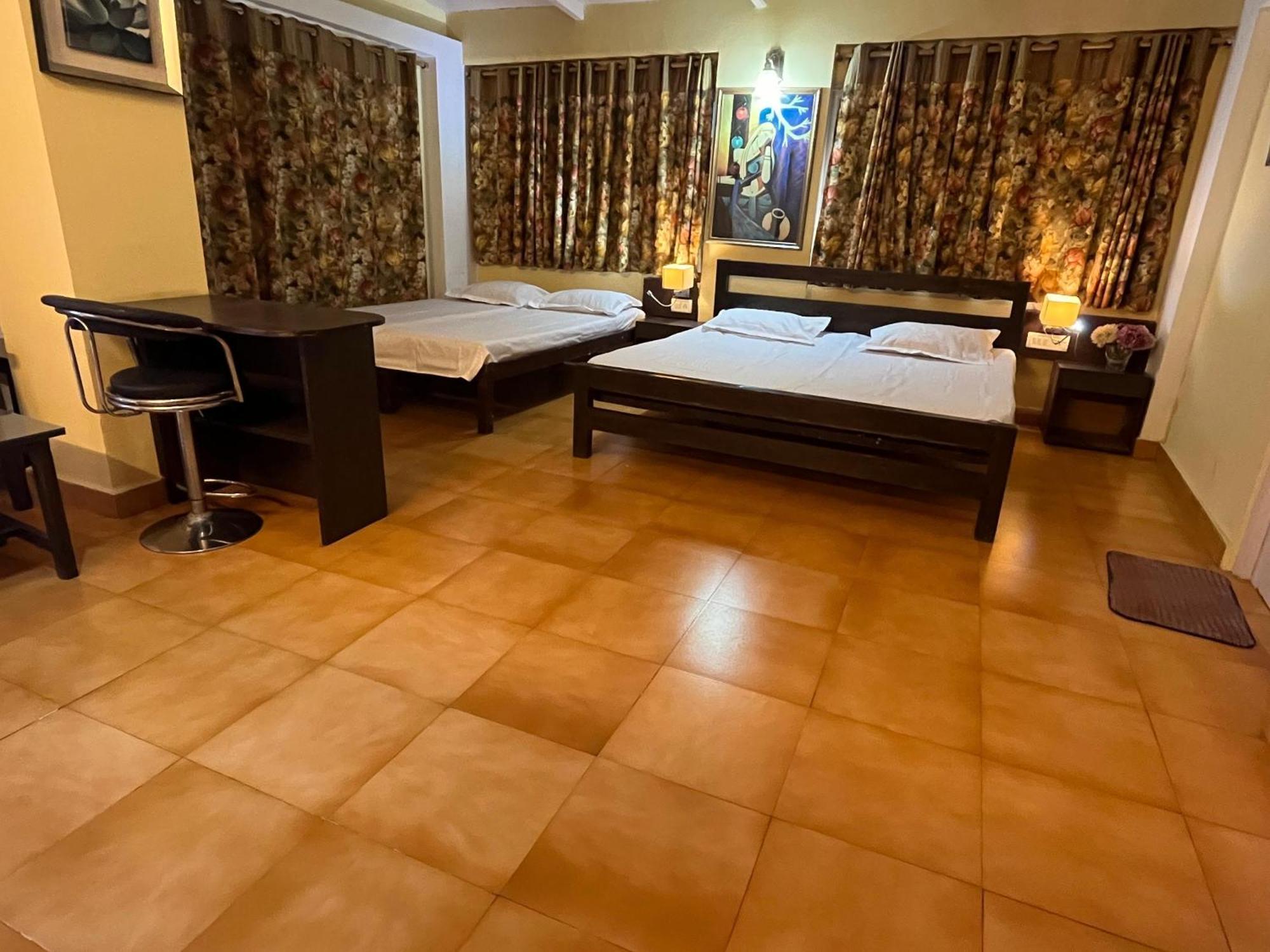 Hotel The Club Nine Mukteshwar Buitenkant foto